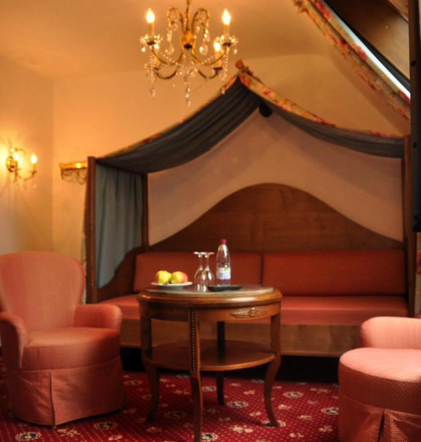 Hotel Restaurant Krehl'S Linde Stuttgart Bagian luar foto