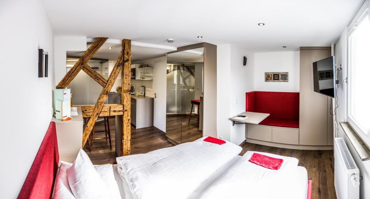 Hotel Restaurant Krehl'S Linde Stuttgart Bagian luar foto