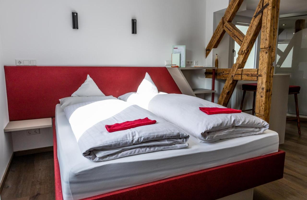 Hotel Restaurant Krehl'S Linde Stuttgart Bagian luar foto
