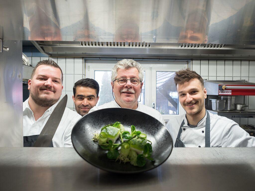 Hotel Restaurant Krehl'S Linde Stuttgart Bagian luar foto